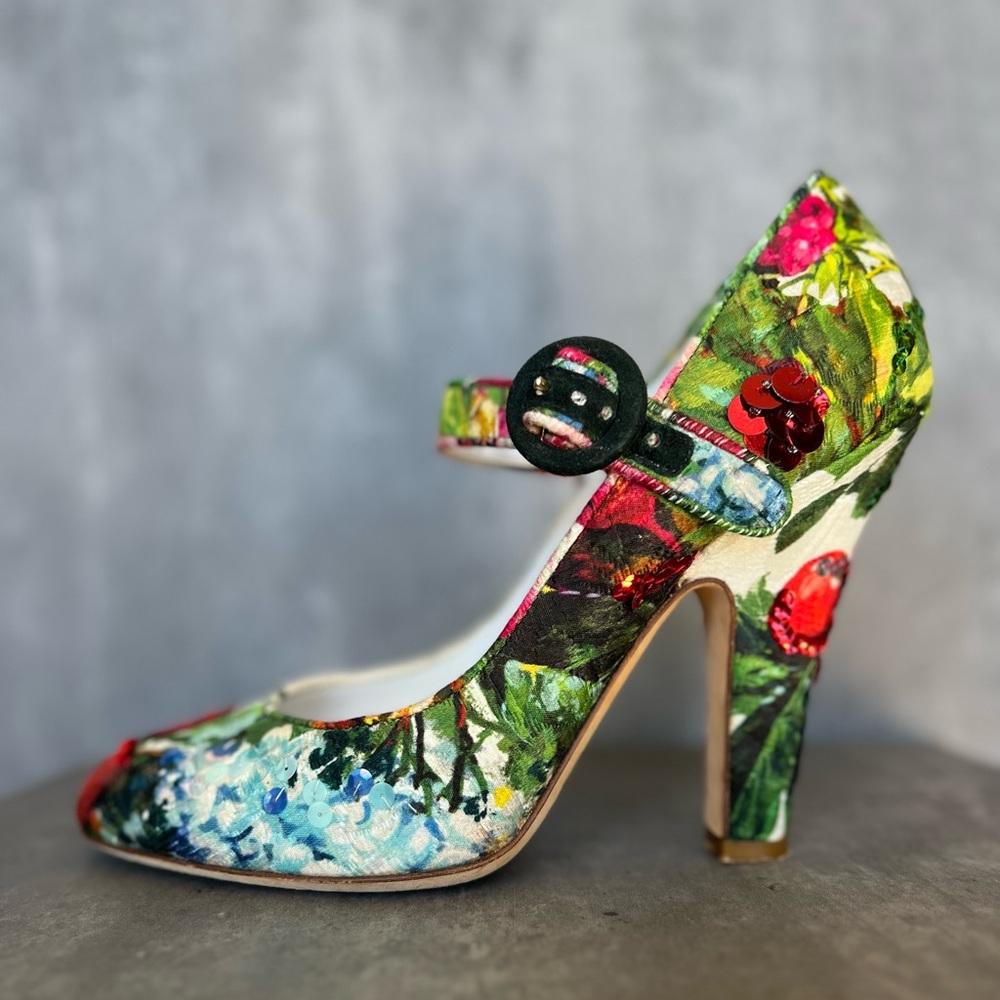 Dolce & Gabbana floral spring heels Mary Jane style pumps